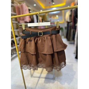 Kemerli Dantel Detaylı Şortlu Etek